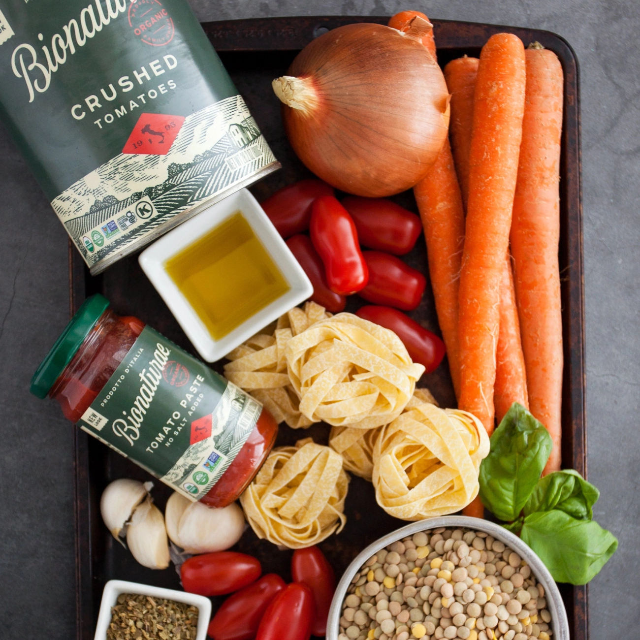 Tomato Paste Natural Ingredients Composition
