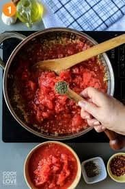 Tomato paste incooking